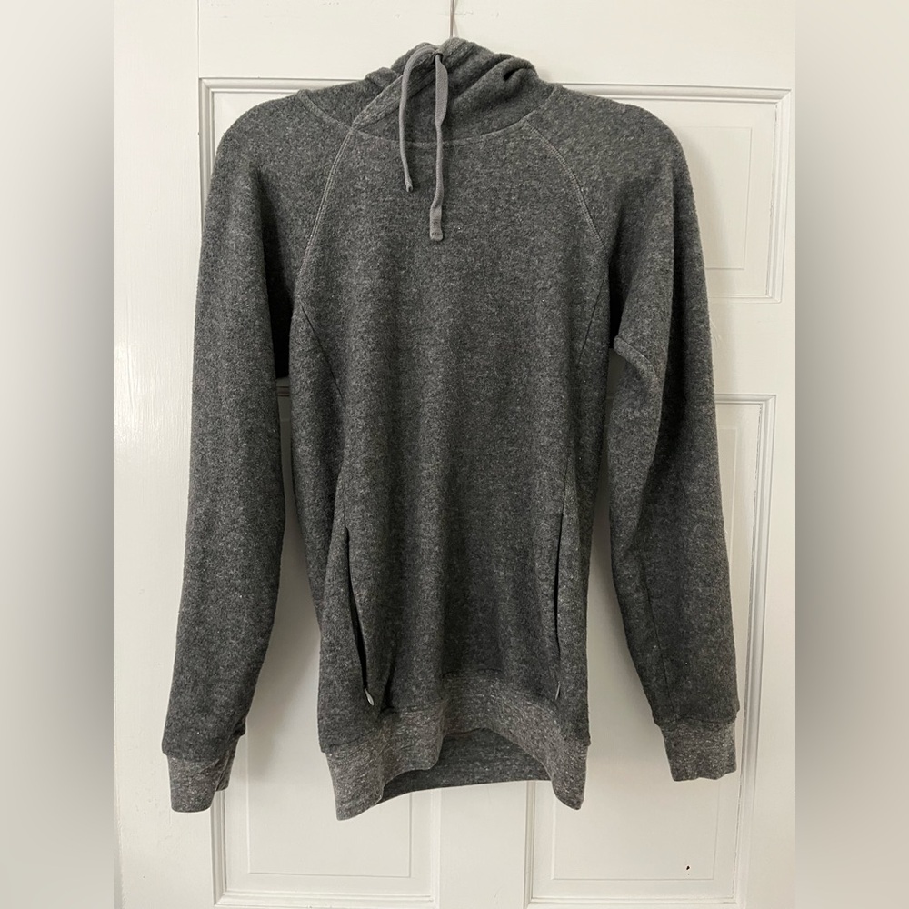 Women’s Alo Yoga Triumph Hoodie